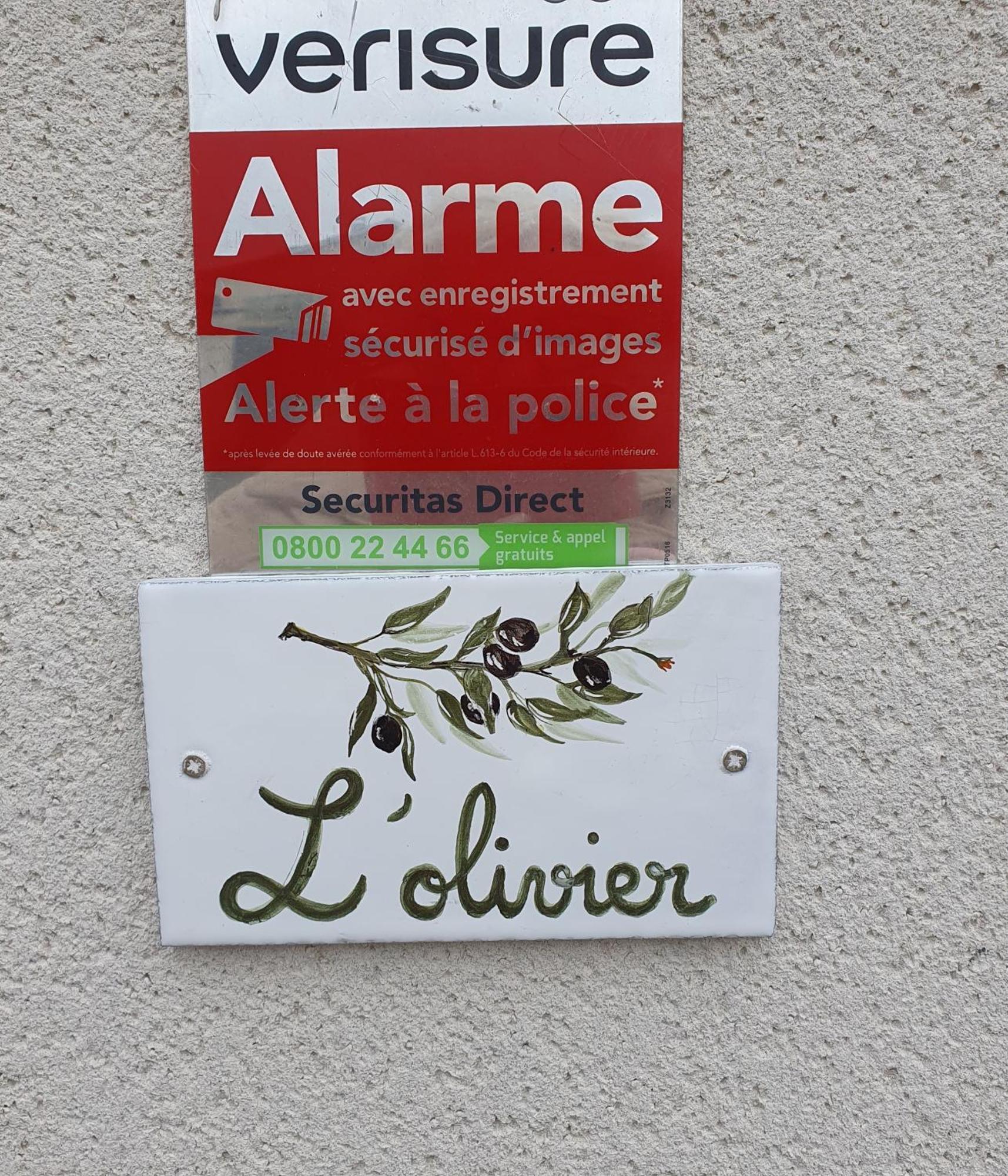 L'Olivier Apartment Mornant Екстериор снимка